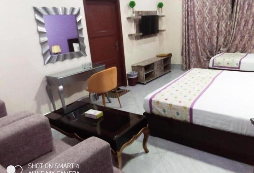 هتل Versa Appartments Lodges Gulberg3