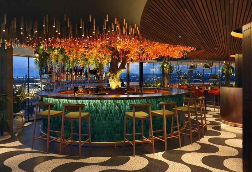 Отель W Edinburgh