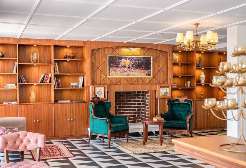 ホテル Welcomheritage Santa Roza Kasauli