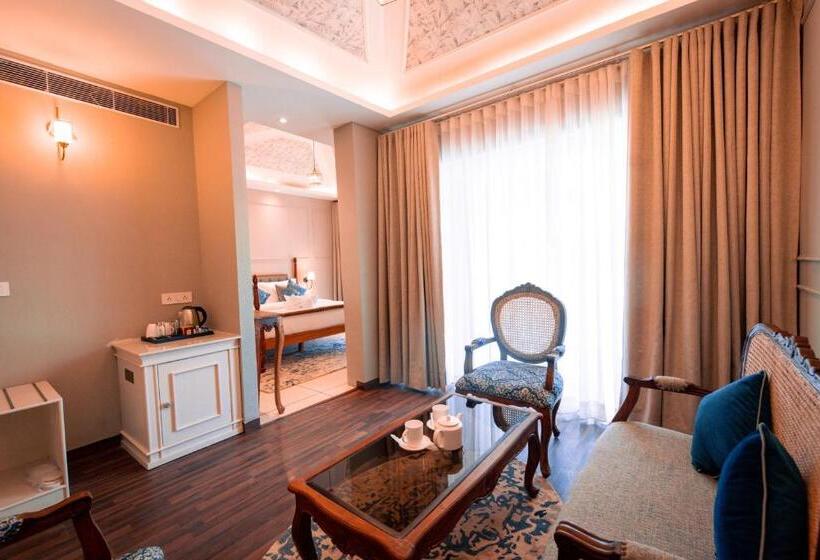 ホテル Welcomheritage Santa Roza Kasauli