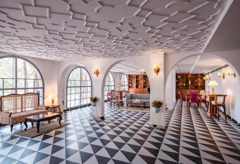 ホテル Welcomheritage Santa Roza Kasauli