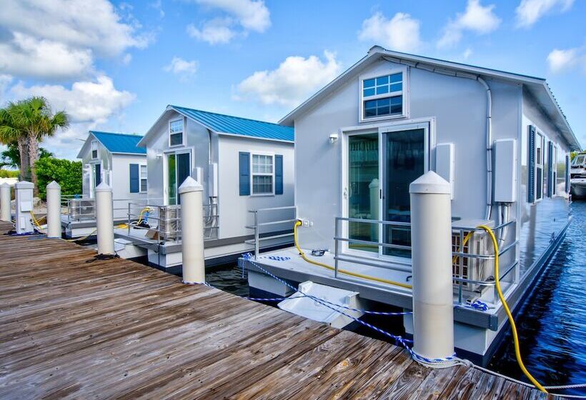 فندق Yacht Haven