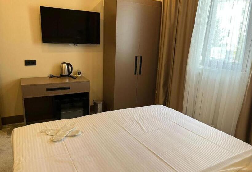 Istanblu Hotel Atasehir