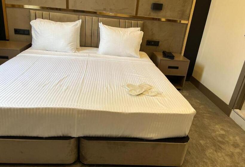 Istanblu Hotel Atasehir