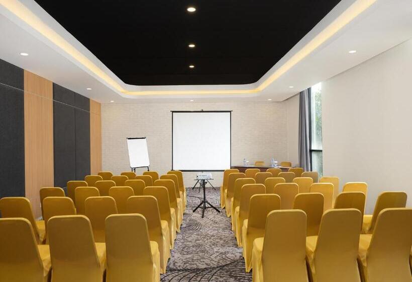 Luminor Hotel Padjadjaran Bogor By Wh