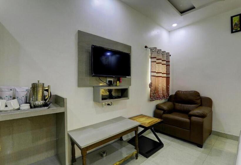 Oyo 81273 Hotel Krishna Inn