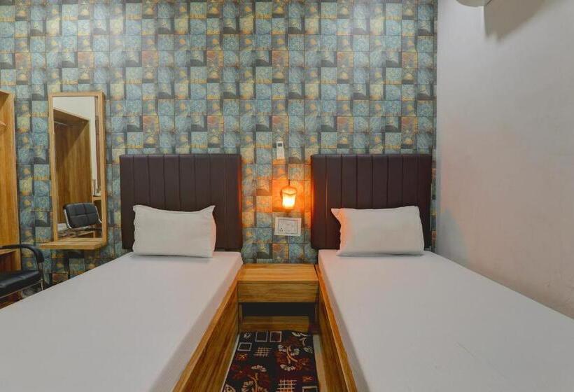 Oyo 81273 Hotel Krishna Inn