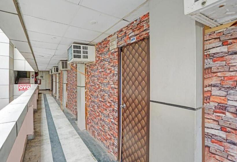 Oyo Flagship Hotel Aditya Inn