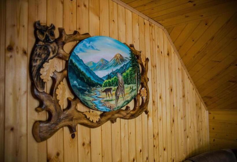 Pension (Hôtel basse catégorie) світанок у горах