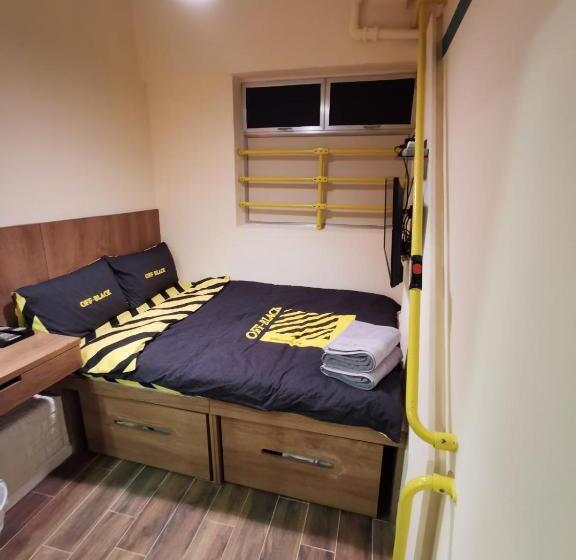 پانسیون 香港九巴旅馆 Kmb Guesthouse