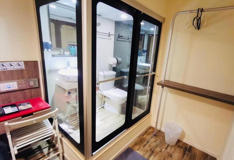 پانسیون 香港九巴旅馆 Kmb Guesthouse