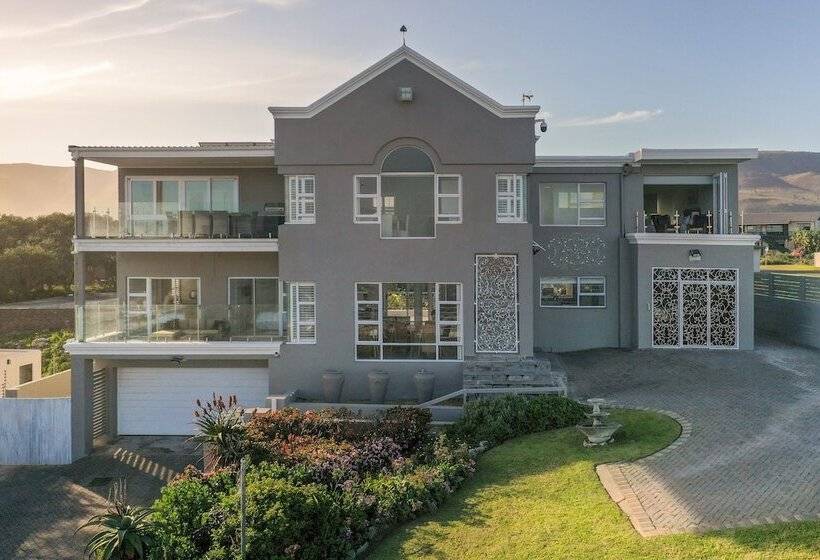 بنسيون Absolute Ocean Boutique Guesthouse