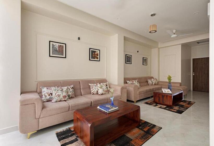 펜션 Bardia’s Homestay