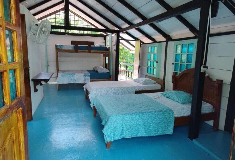 پانسیون Bluebayou.capurgana