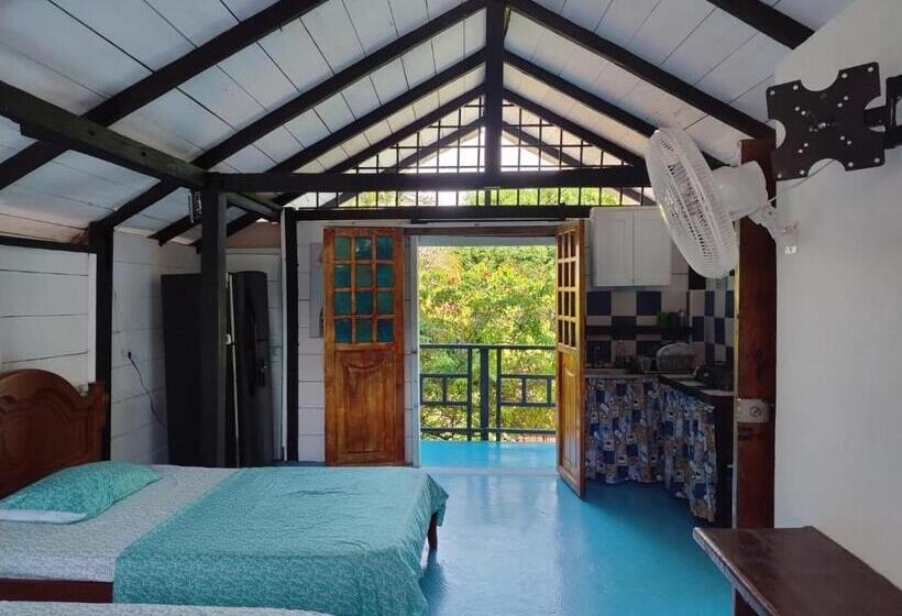 펜션 Bluebayou.capurgana