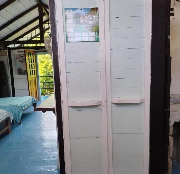 펜션 Bluebayou.capurgana