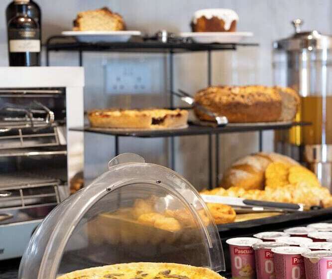 پانسیون C Est La Vie Boutik Swieqi