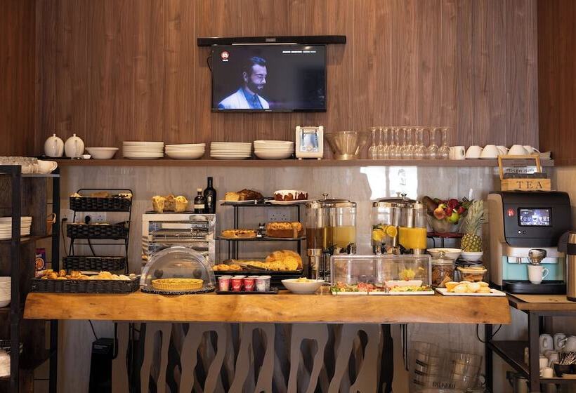 پانسیون C Est La Vie Boutik Swieqi