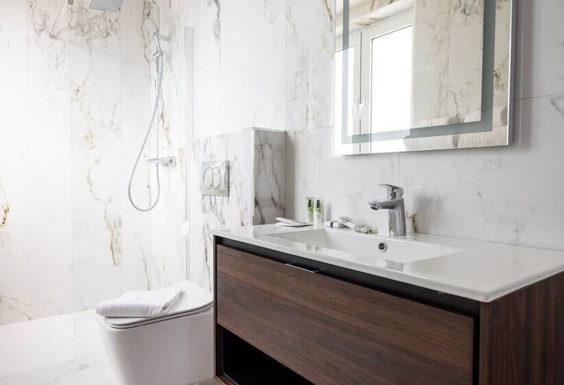 پانسیون C Est La Vie Boutik Swieqi