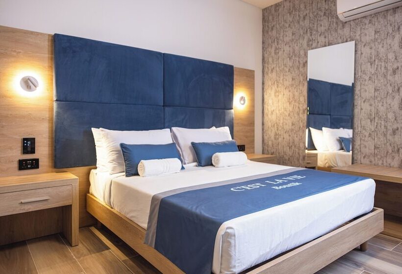 پانسیون C Est La Vie Boutik Swieqi