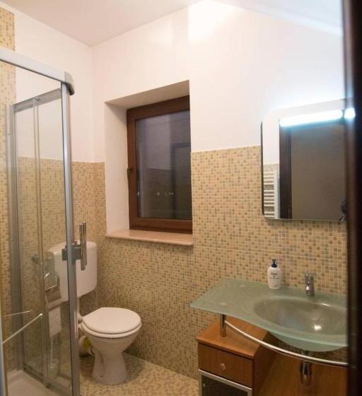 פנסיון Casa Tudor