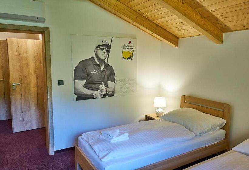 بنسيون Golf Resort Lázně Bohdaneč