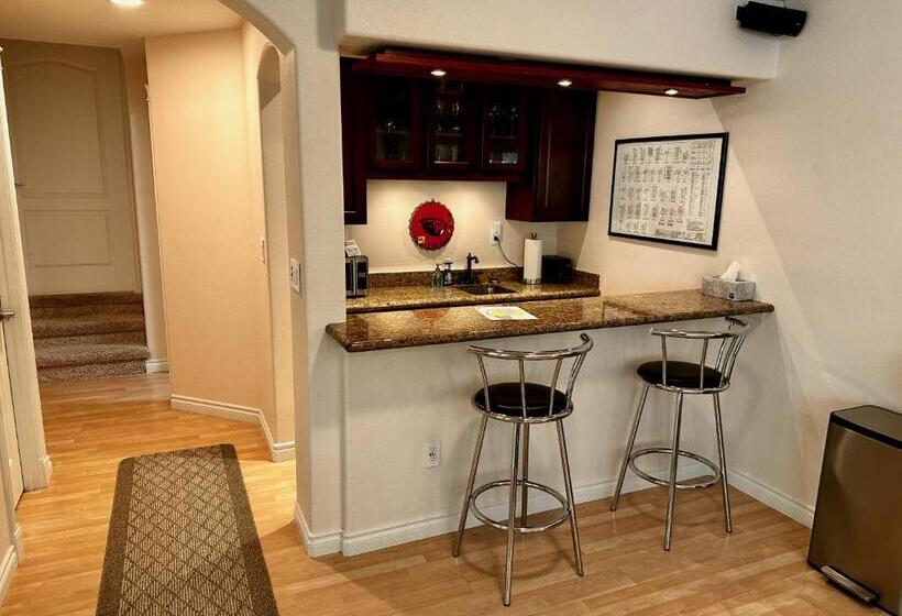 بنسيون Guest Suite With Hot Tub   Edge Of The Wild