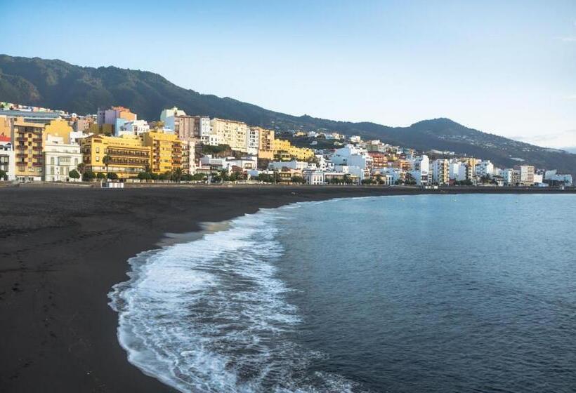 ペンション Habitacion Con Baño Privado En Un Piso Con Familia