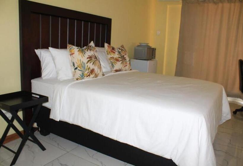 פנסיון Kekeli B&b