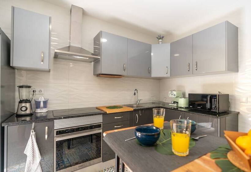 بنسيون Leevin Guesthouse