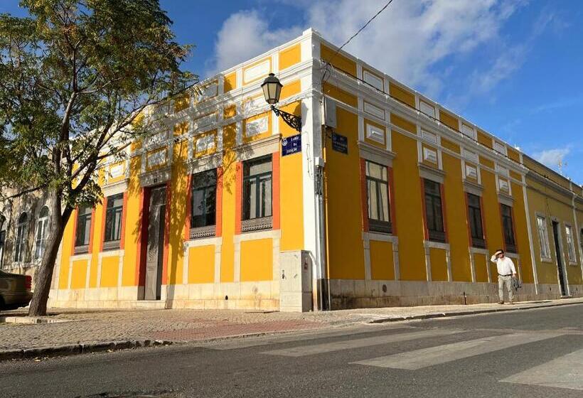 بنسيون Leevin Guesthouse