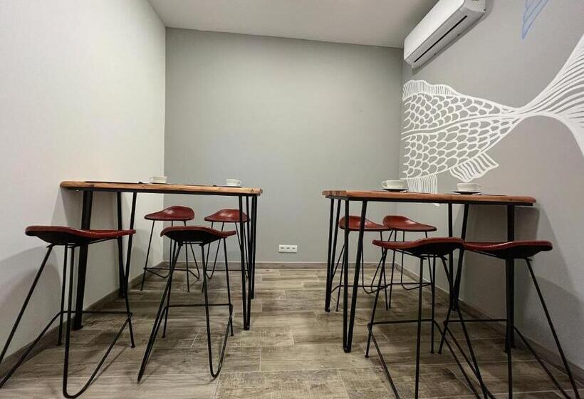 بنسيون Leevin Guesthouse