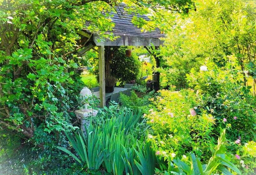 بنسيون Les Causeries Du Monde