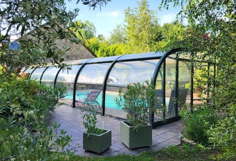 بنسيون Les Causeries Du Monde