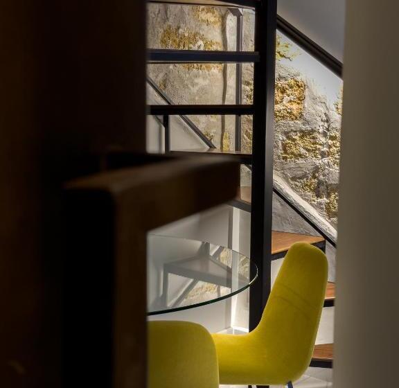 膳宿费 Palazzo Maqueda