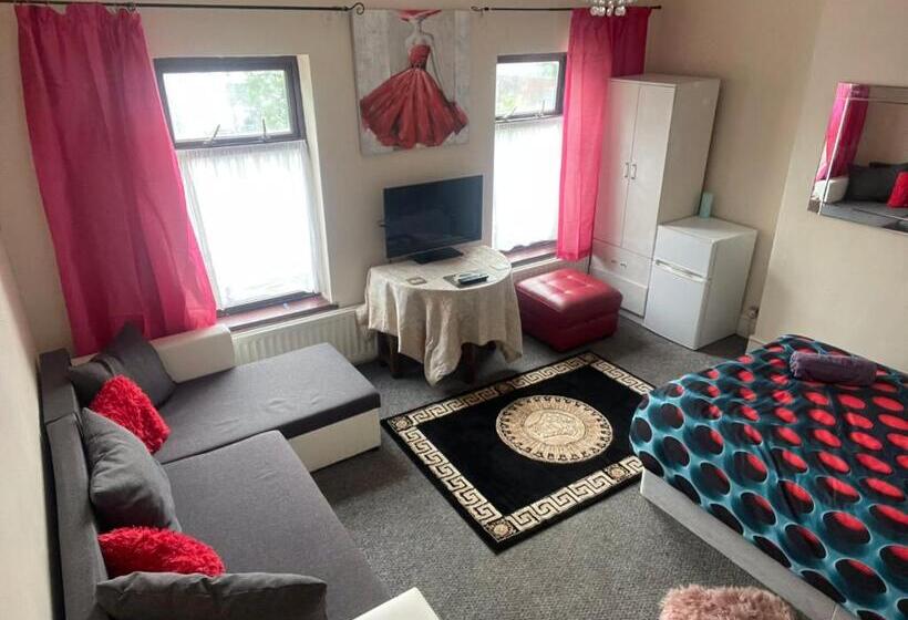 Majatalo Quite Broad Rest 2