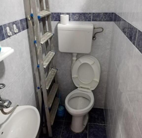 پانسیون Rooms For Exit 2024   For 2 Or 4 People For 4 Nights 11 15 July