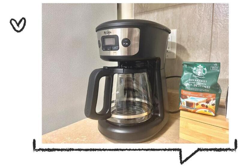 Pension Private Entry 2 Bedrooms Entire Suite Free Parking Near Skytrain Metrotown