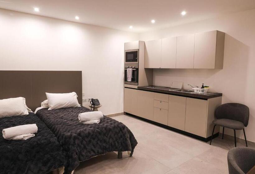 پانسیون The Central Guesthouse