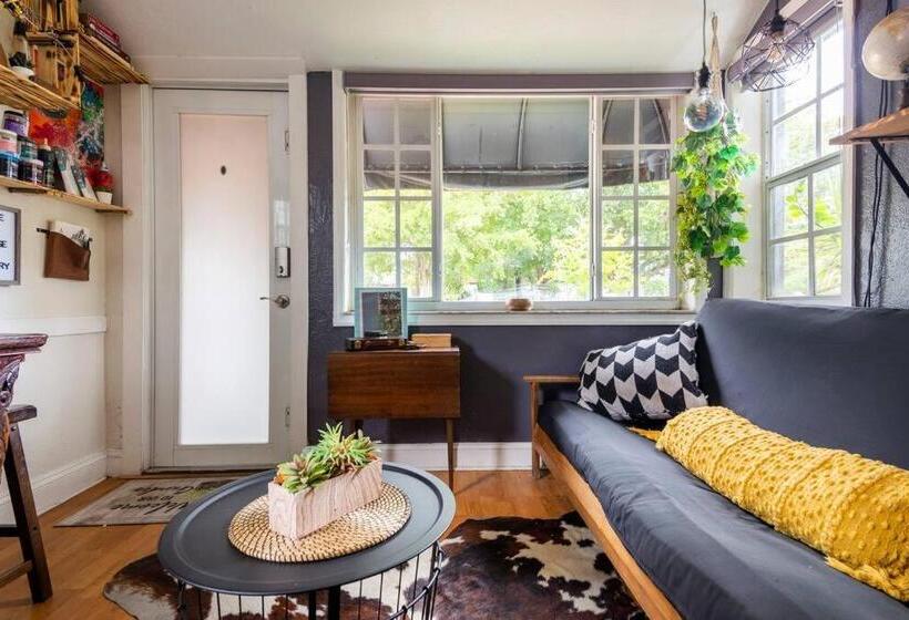 פנסיון The Cozy Villa Private Parking