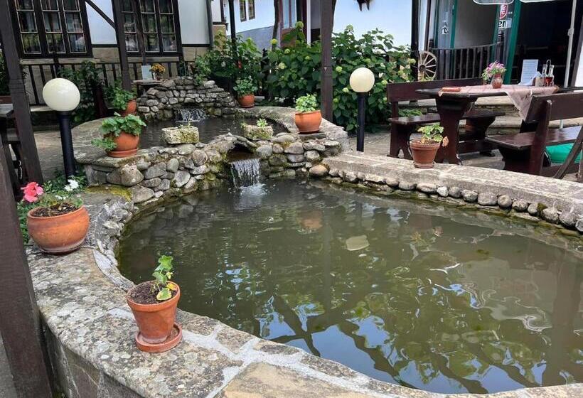 渡假胜地  хотел механа караджейката