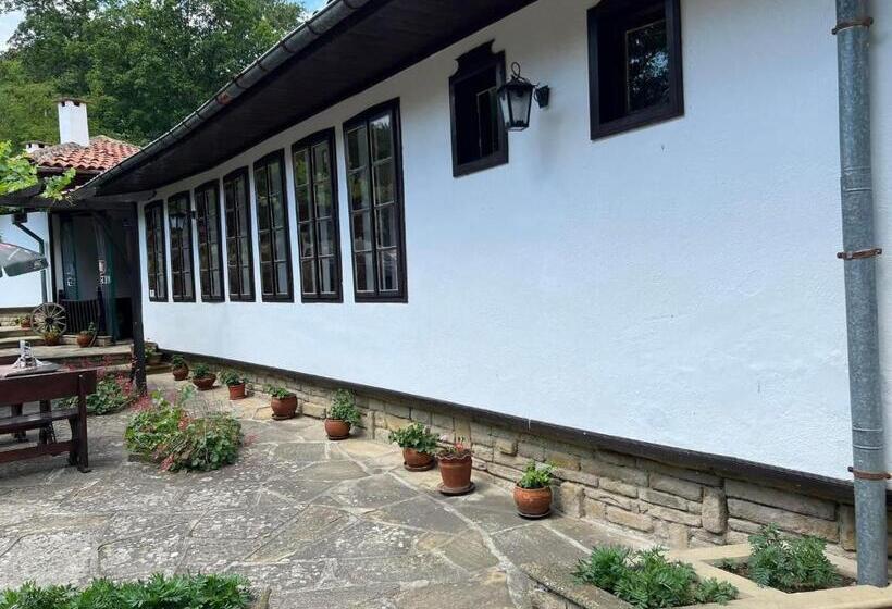 渡假胜地  хотел механа караджейката