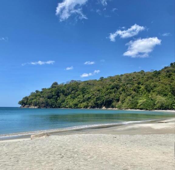 منتجع Playa La Caleta Bataan