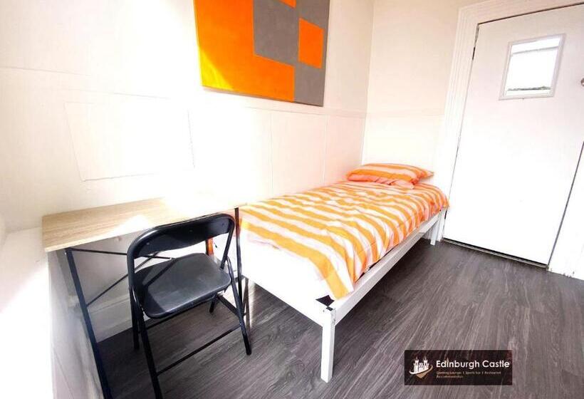 Общежитие 215 Edinburgh Castle