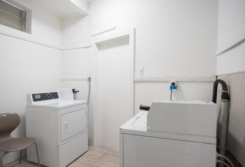 Общежитие 215 Edinburgh Castle