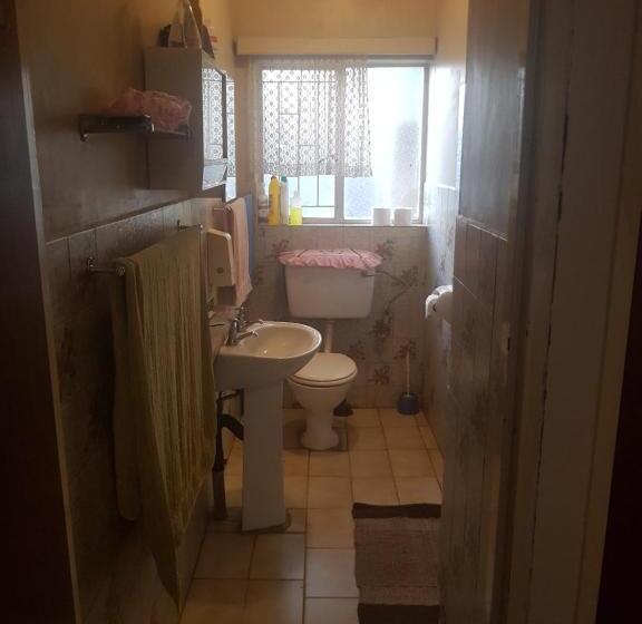 הוסטל 54 Martjie Laan