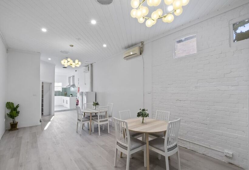 Общежитие Urban Nomad Potts Point