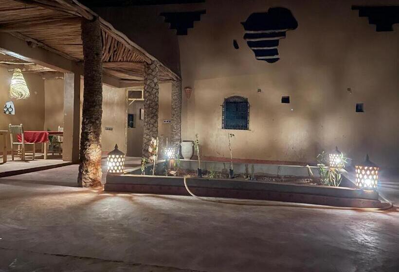 تختخواب و صبحانه Dar Nomads