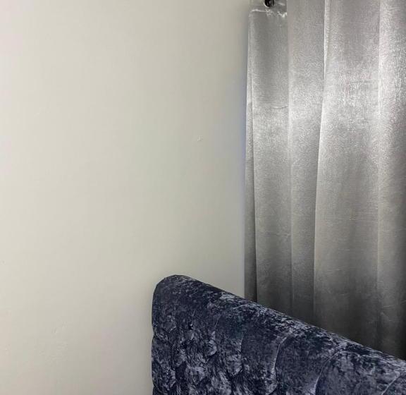 住宿加早餐 Entire Spacious Family House