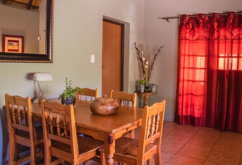 צימר Hasekamp Family Bush Lodge